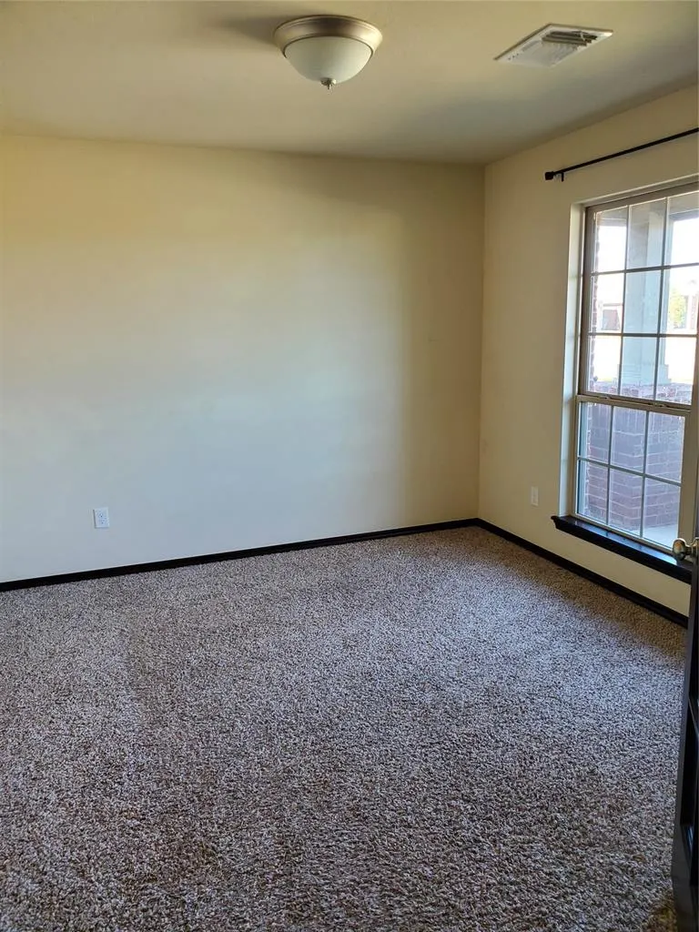 Photo 3 — 19109 Blanco Drive, Edmond, OK 73012