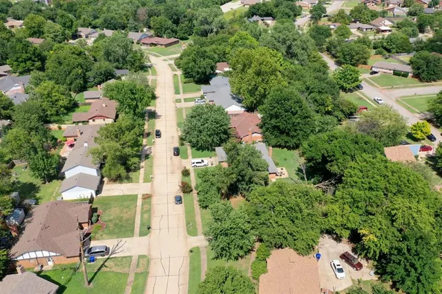 Photo 6 — 1823 Rolling Stone Drive, Norman, OK 73071