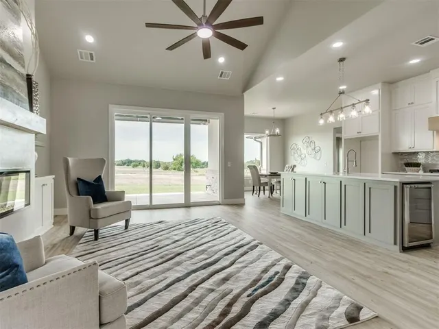 Photo 5 — 4988 Ranchero Drive, Edmond, OK 73025