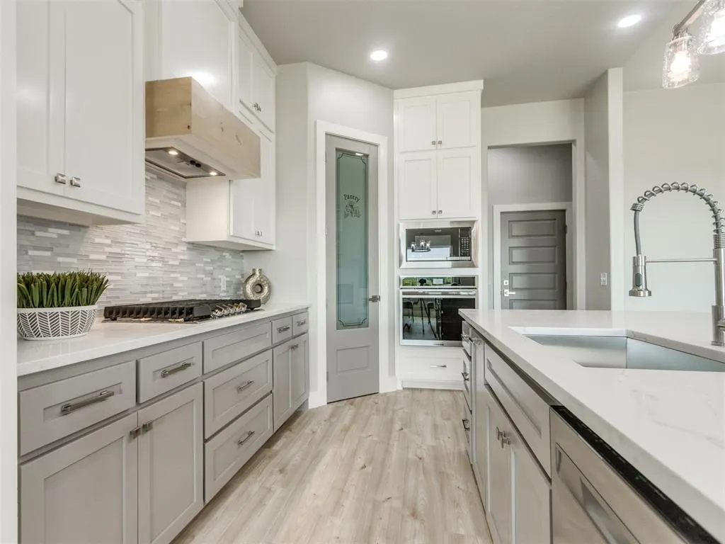 Photo 10 — 4988 Ranchero Drive, Edmond, OK 73025