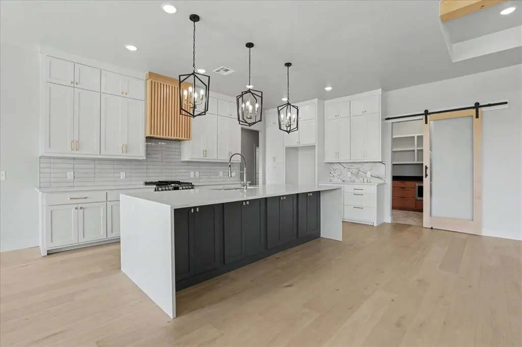 Photo 5 — 3309 Sugar Maple Way, Oklahoma City, OK 73179