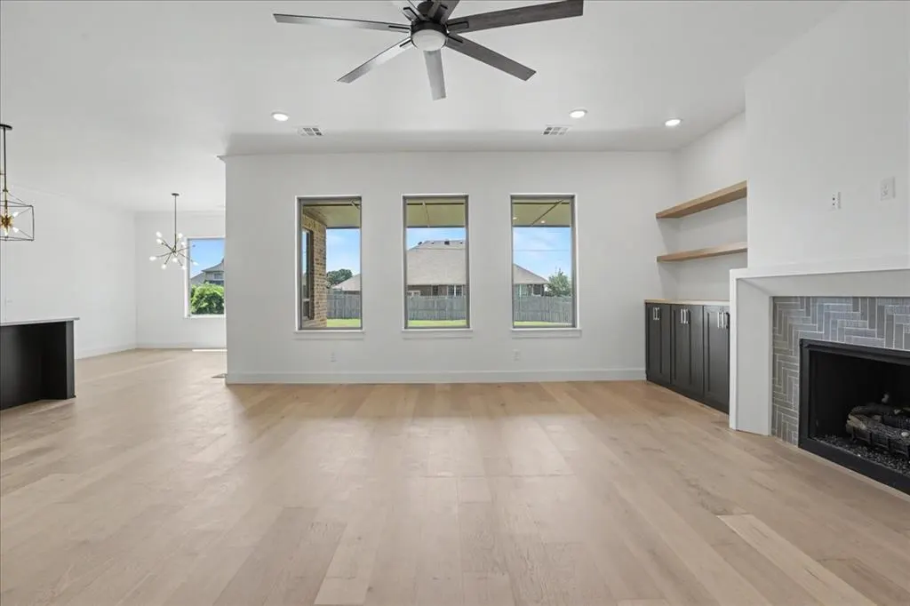 Photo 7 — 3305 Sugar Maple Way, Oklahoma City, OK 73179