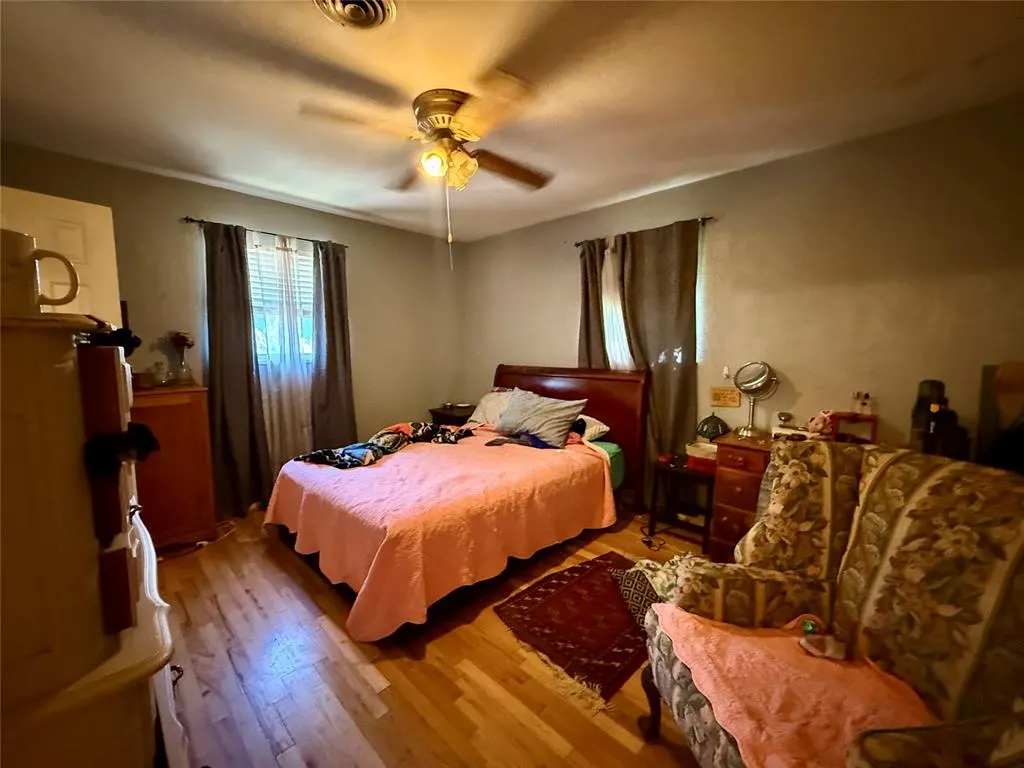 Photo 13 — 2005 N Canary Lane, Altus, OK 73521