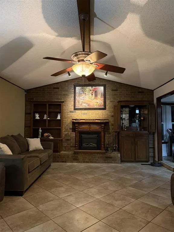 Photo 10 — 10108 Bison Circle, Yukon, OK 73099