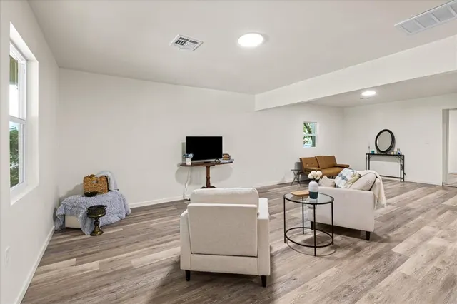 Photo 2 — 917 W Colorado Avenue, Chickasha, OK 73018