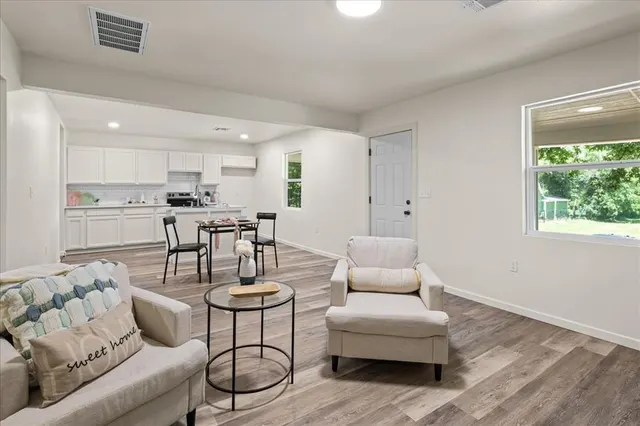Photo 3 — 917 W Colorado Avenue, Chickasha, OK 73018