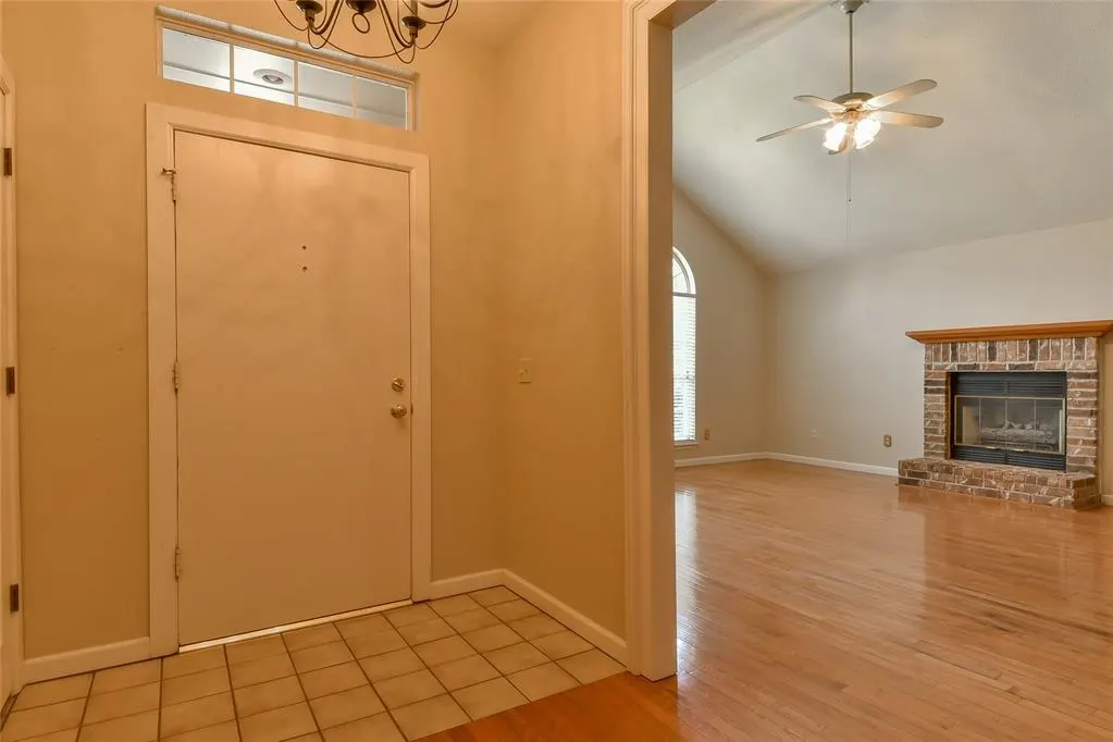 Photo 4 — 612 Fox Hunt Lane, Edmond, OK 73003