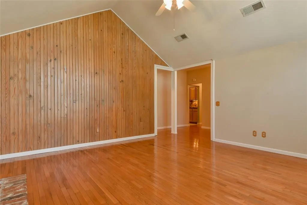 Photo 7 — 612 Fox Hunt Lane, Edmond, OK 73003