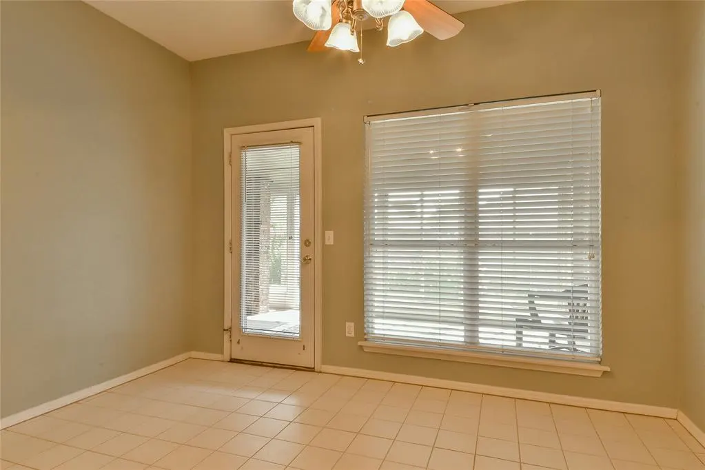 Photo 11 — 612 Fox Hunt Lane, Edmond, OK 73003