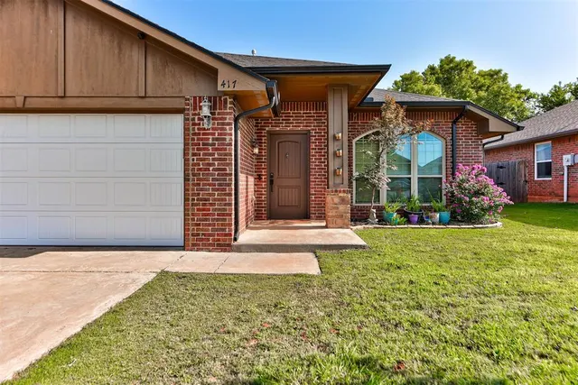 Front exterior — 417 Tecumseh Meadows Court, Norman, OK 73069
