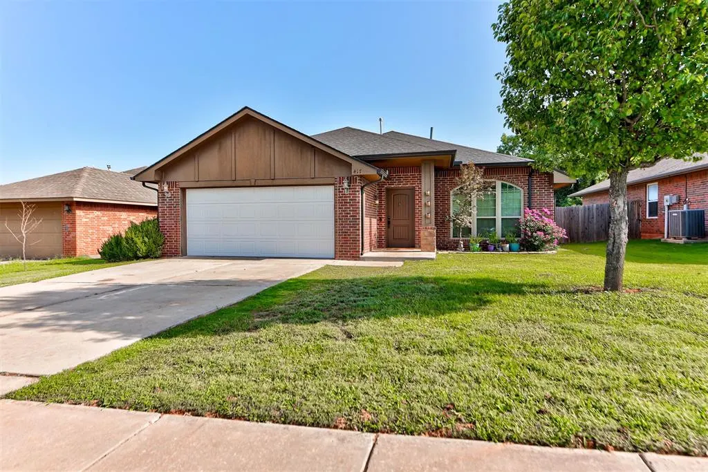 Photo 4 — 417 Tecumseh Meadows Court, Norman, OK 73069