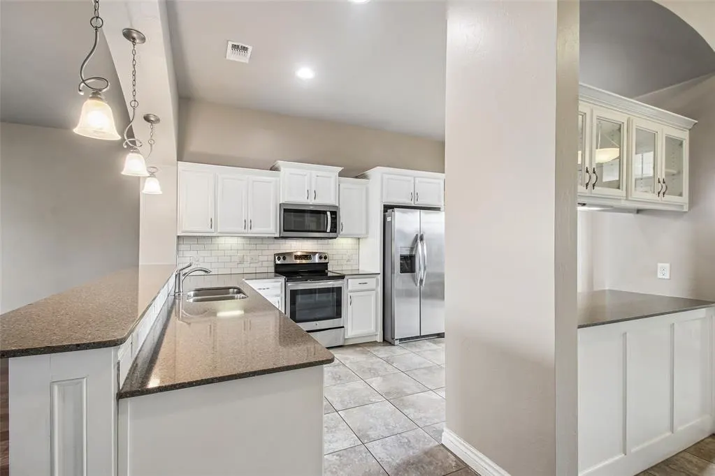 Photo 14 — 18305 Bodegon Road, Edmond, OK 73012