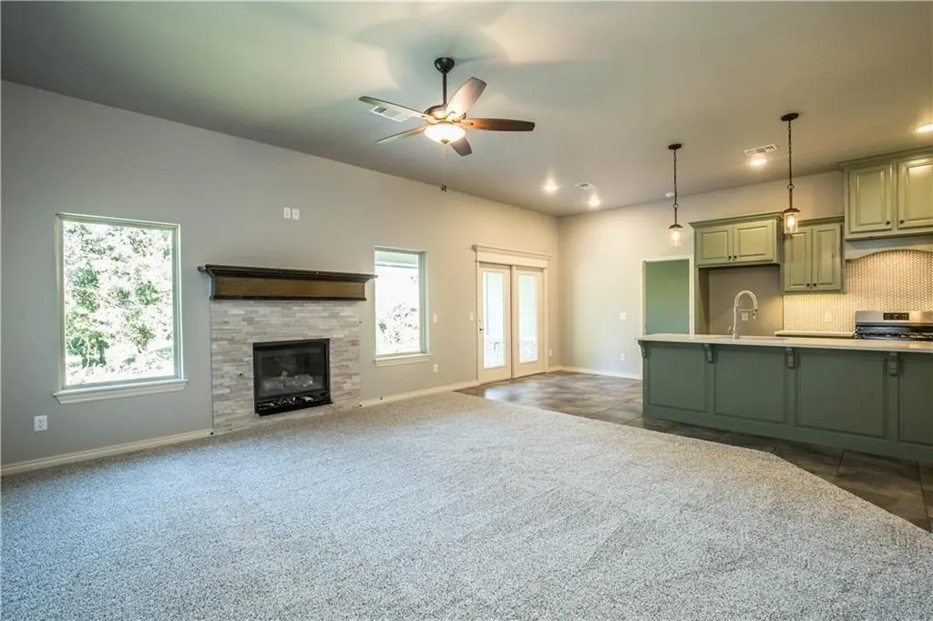 Photo 4 — 2801 Cypress Springs Boulevard, Edmond, OK 73034
