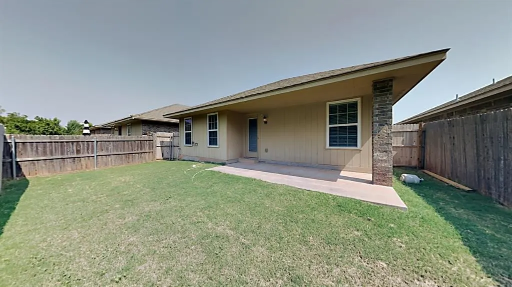 Photo 12 — 1213 Norway Avenue, Yukon, OK 73099