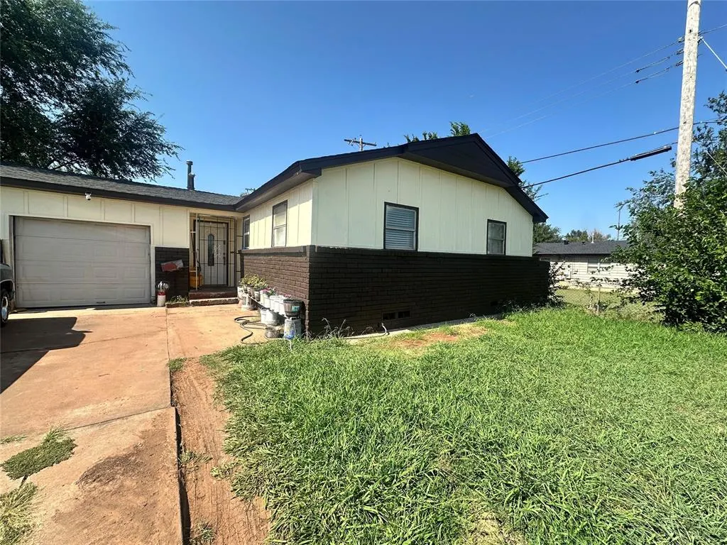 Front exterior — 641 SE 73rd Street, Oklahoma City, OK 73149