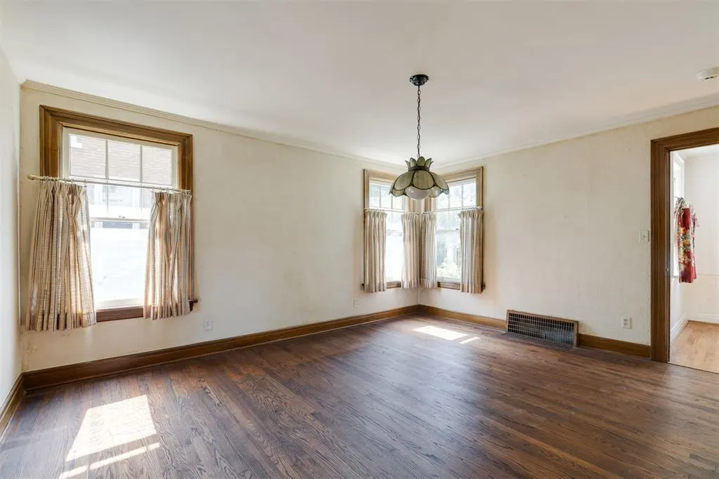 Photo 12 — 1912 NW 18th Street, Oklahoma City, OK 73106