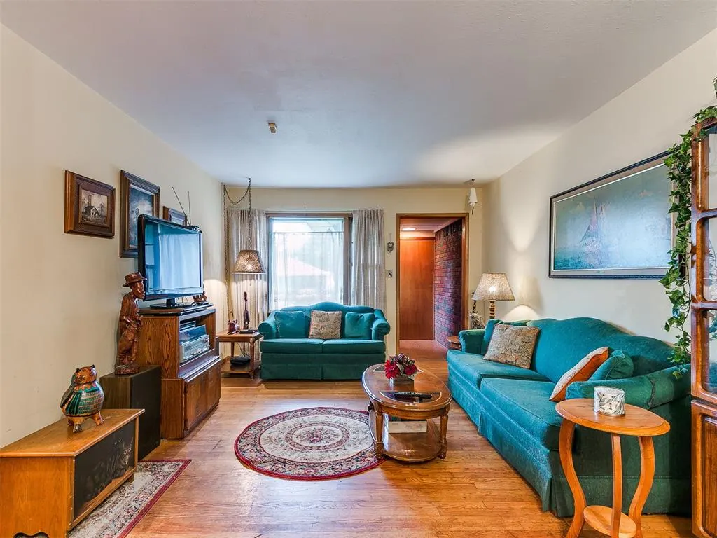 Photo 8 — 2520 SW 50th Street, Oklahoma City, OK 73119