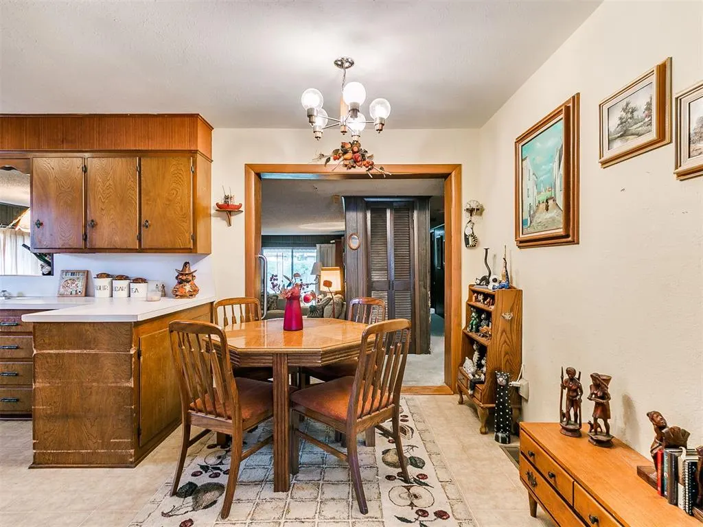 Photo 10 — 2520 SW 50th Street, Oklahoma City, OK 73119