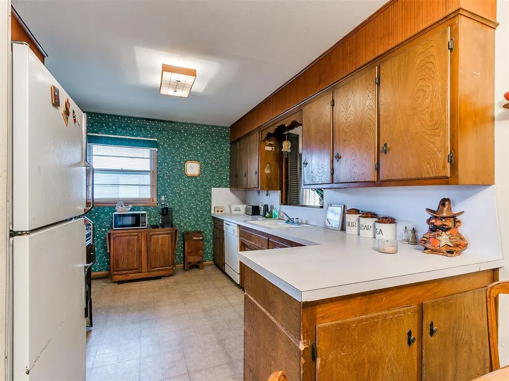 Photo 14 — 2520 SW 50th Street, Oklahoma City, OK 73119