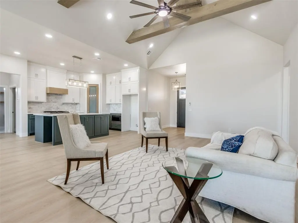 Photo 3 — 4720 Ranchero Drive, Edmond, OK 73025