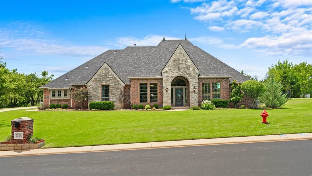 Photo 2 — 2209 Crestwood Drive, Jones, OK 73049
