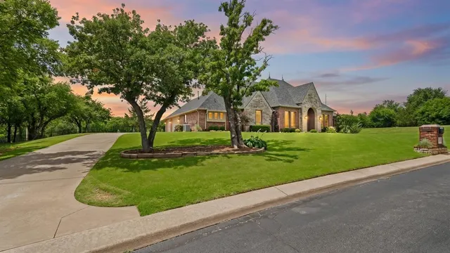 Photo 4 — 2209 Crestwood Drive, Jones, OK 73049