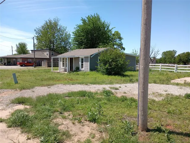 Photo 3 — 2651 N HARRAH Road, Harrah, OK 73045
