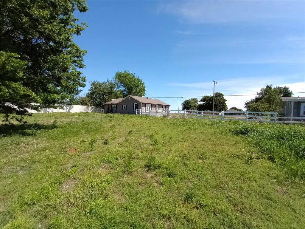 Photo 13 — 2651 N HARRAH Road, Harrah, OK 73045