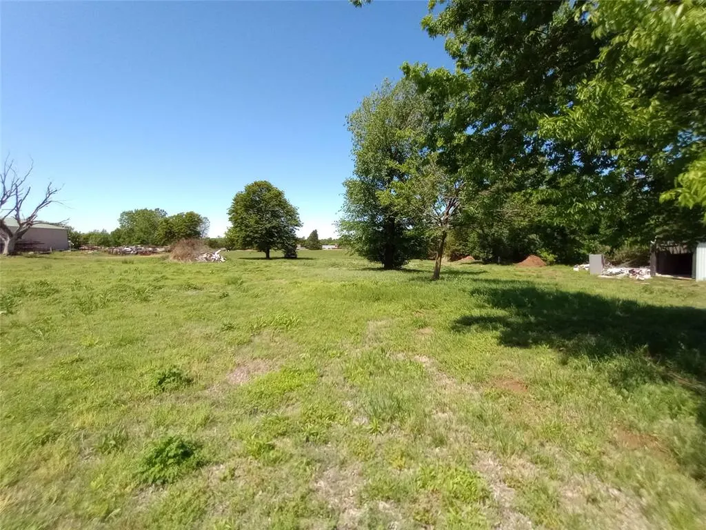 Photo 14 — 2651 N HARRAH Road, Harrah, OK 73045