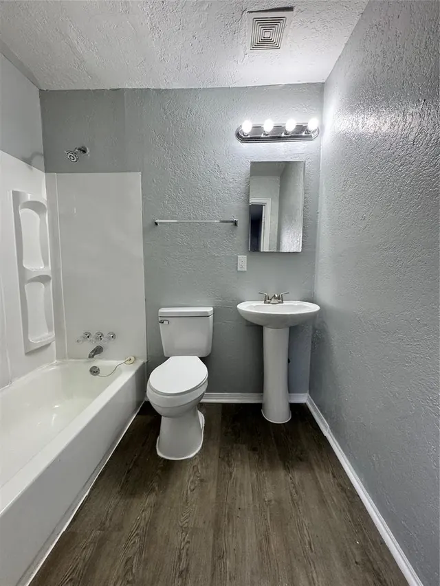 Photo 8 — 938 SW 62nd Street, Oklahoma City, OK 73139