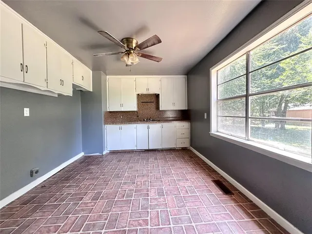 Photo 8 — 20442 Old Barn Road, Tecumseh, OK 74873