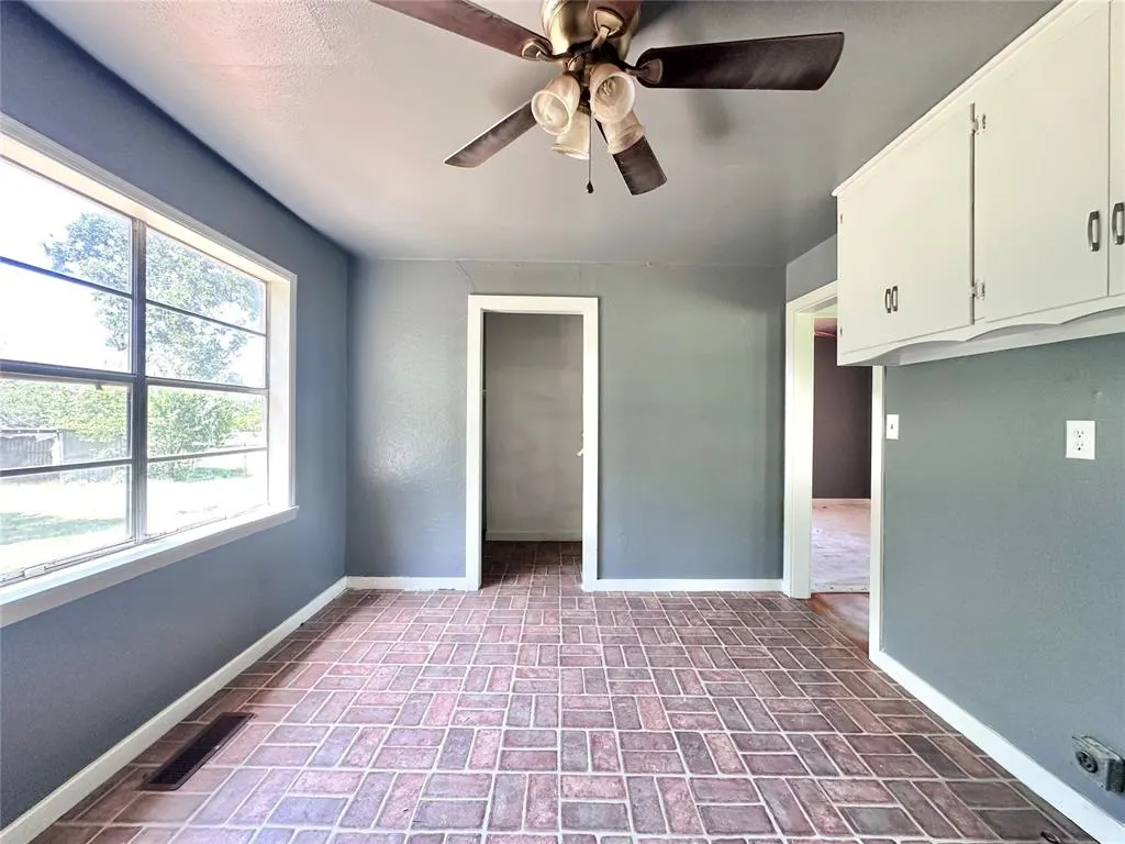 Photo 10 — 20442 Old Barn Road, Tecumseh, OK 74873