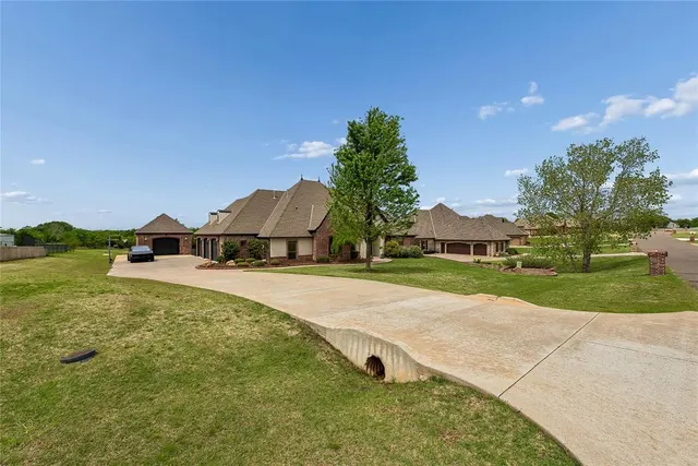 Photo 3 — 3605 Churchill Road, Oklahoma City, OK 73165