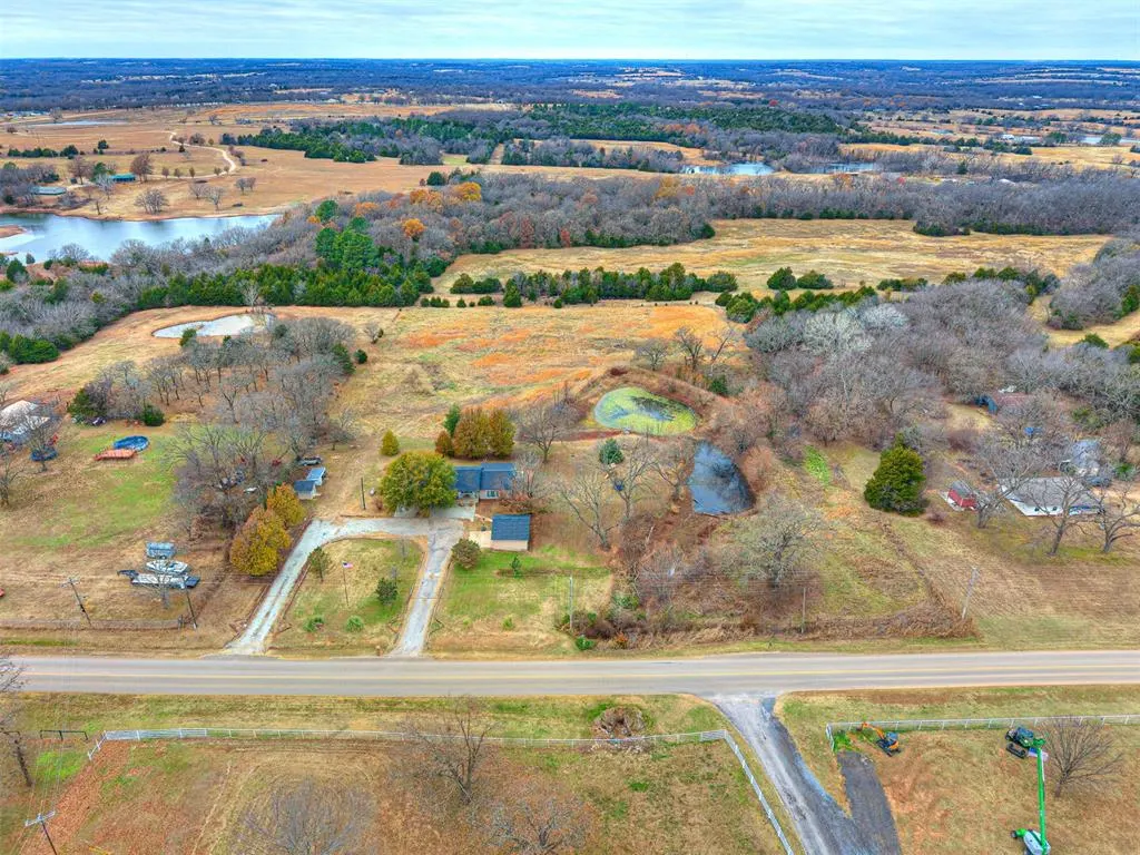 Photo 2 — 104475 S 3520 Road, Prague, OK 74864