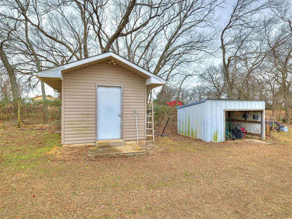 Photo 8 — 104475 S 3520 Road, Prague, OK 74864