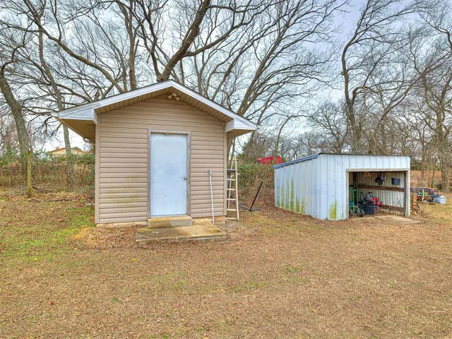 Photo 8 — 104475 S 3520 Road, Prague, OK 74864