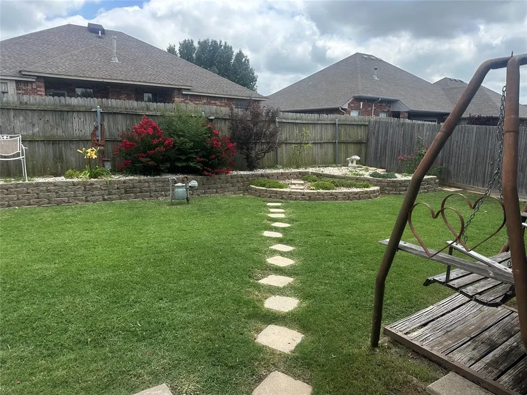 Photo 4 — 1120 SW 128th Street, Oklahoma City, OK 73170