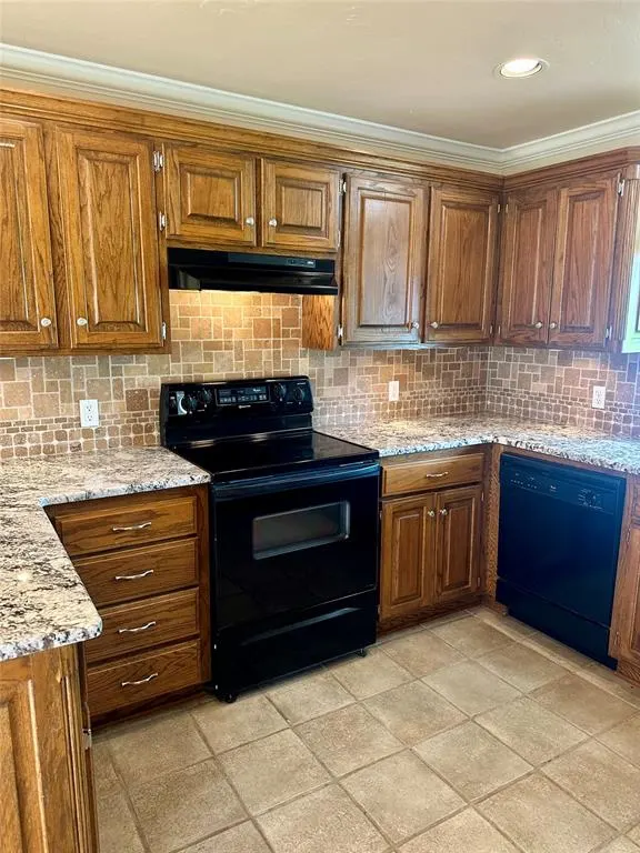 Photo 6 — 1120 SW 128th Street, Oklahoma City, OK 73170