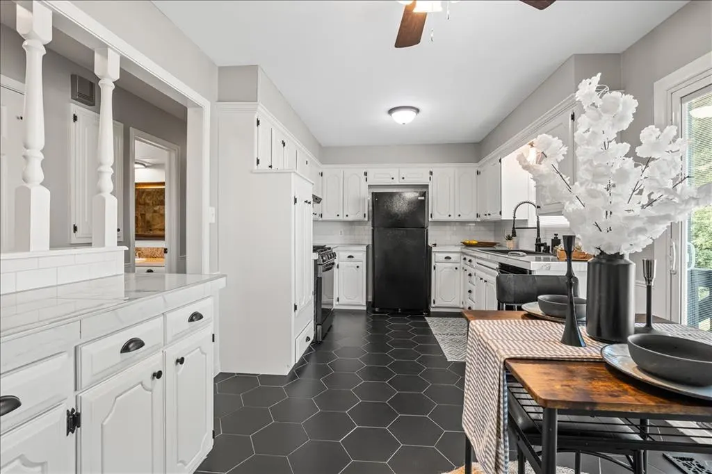Photo 11 — 1904 S 21st Street, Chickasha, OK 73018