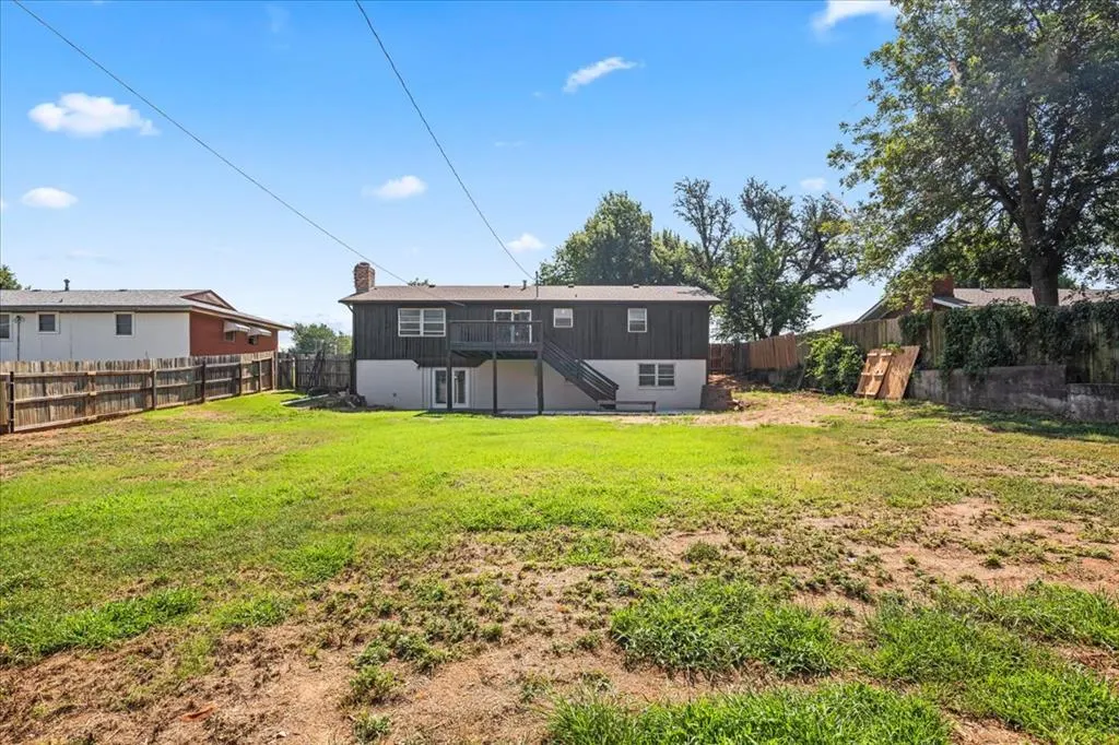 Photo 32 — 1904 S 21st Street, Chickasha, OK 73018