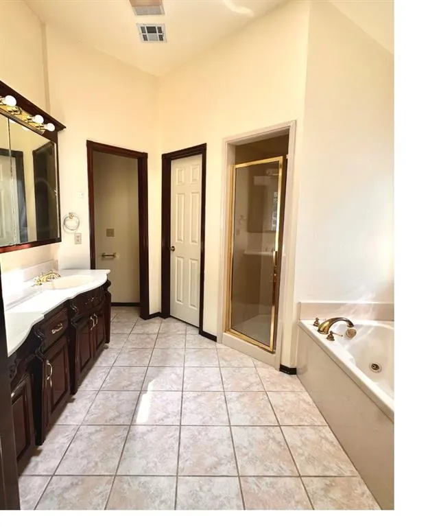 Photo 9 — 1628 SW 129th Street, Oklahoma City, OK 73170