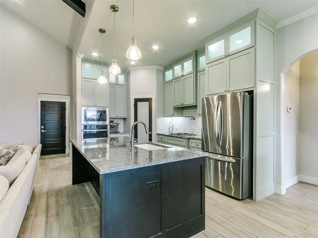 Photo 8 — 3726 Addison Avenue, Norman, OK 73072