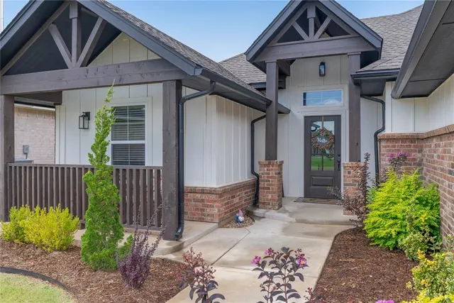 Photo 3 — 603 Cedar Hill Way, Washington, OK 73093