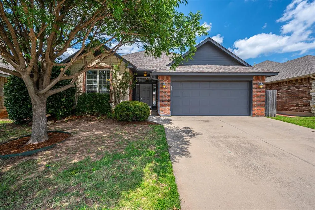 Front exterior — 3611 Gullane Drive, Norman, OK 73072