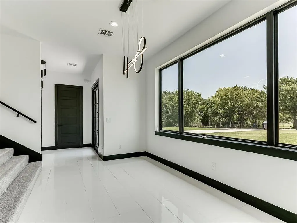 Photo 14 — 10317 N Hassett Road, Oklahoma City, OK 73131