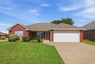 Sold home at 724 Eastview Court