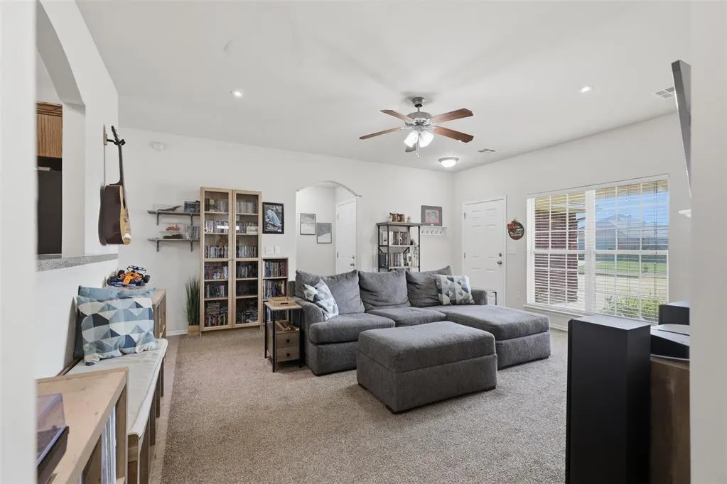 Photo 9 — 724 Eastview Court, Yukon, OK 73099