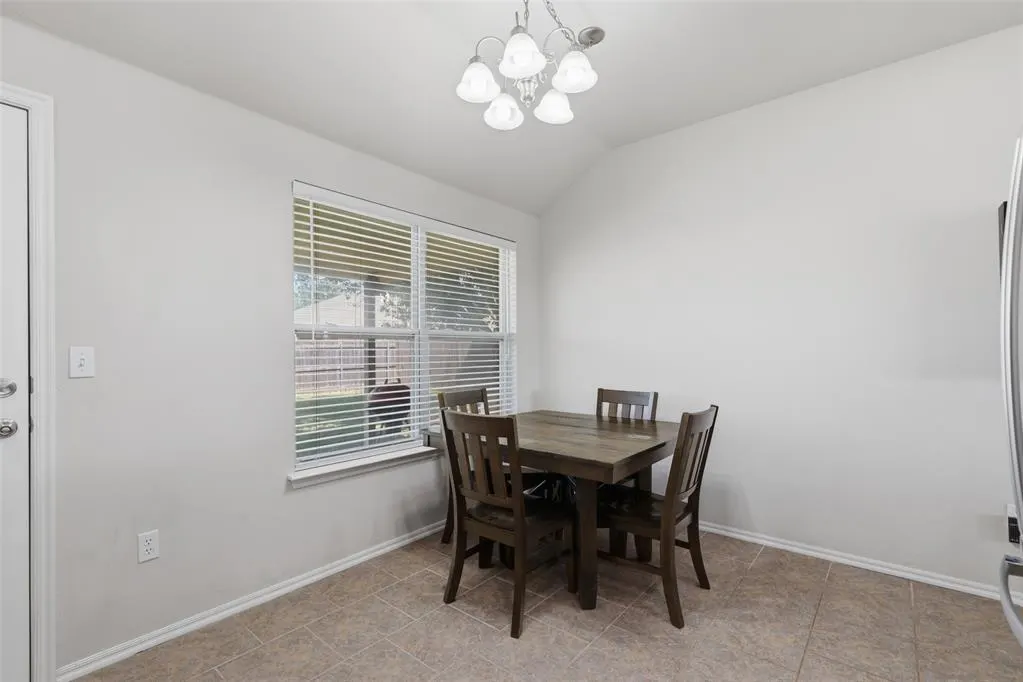 Photo 16 — 724 Eastview Court, Yukon, OK 73099