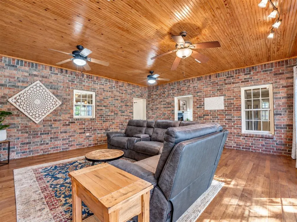 Photo 18 — 4801 W Canyon Road, Guthrie, OK 73044