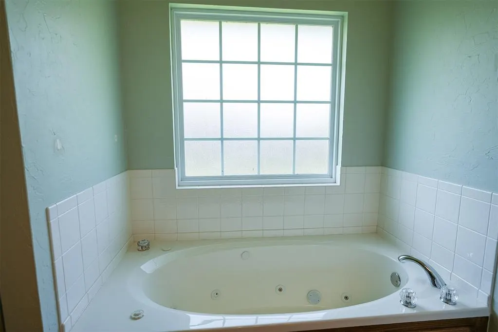Photo 22 — 2819 Deer Run, Altus, OK 73521